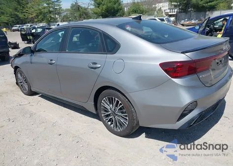 2024 Kia Forte Gt-Line z USA, uszkodzony, nr VIN 3KPF54AD0RE830843